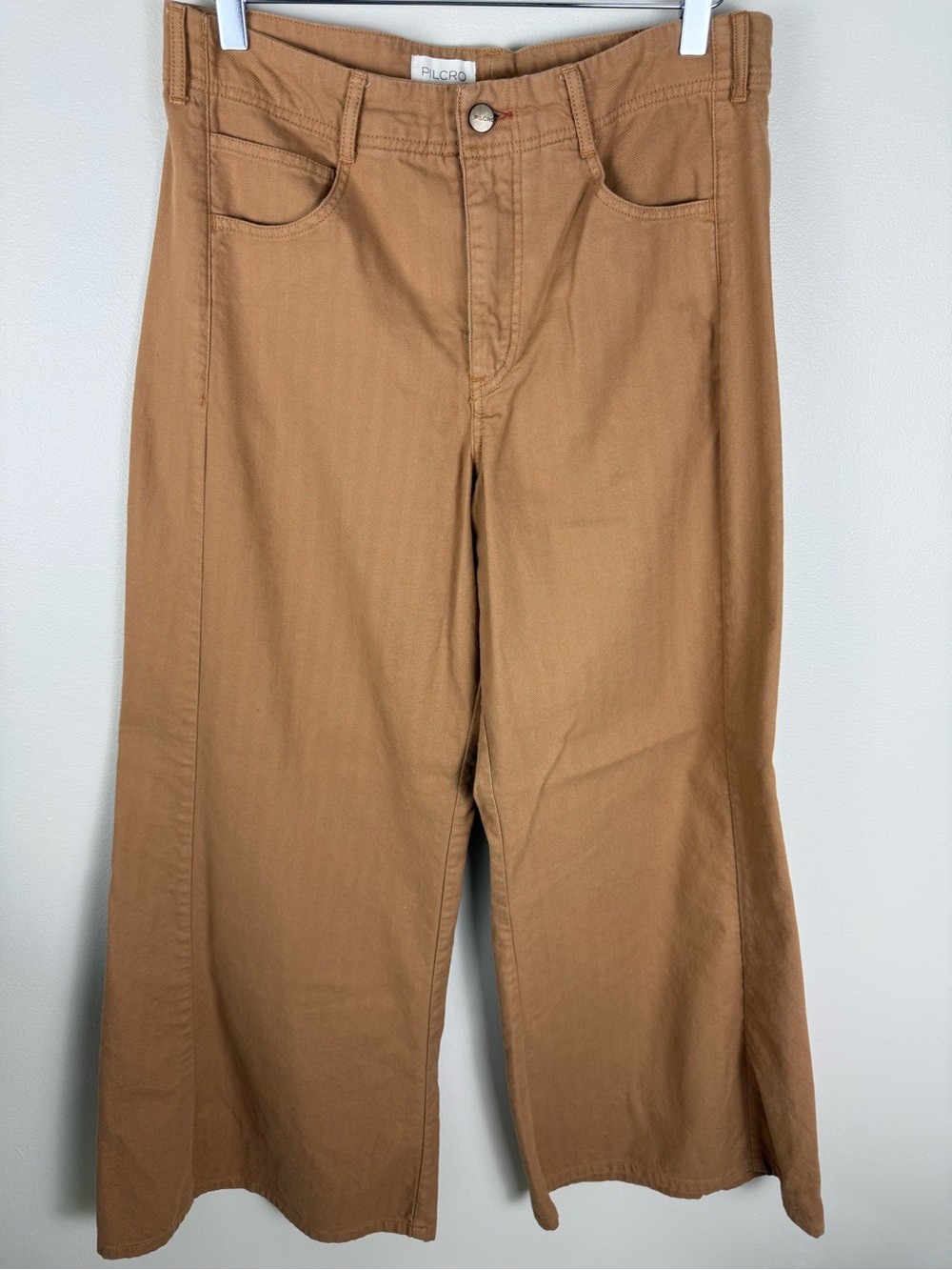 PILCRO Mid-Rise Wide Flare Adi Pants in Cognac - Picture 3 of 9